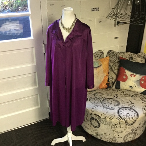 Vanity Fair Size XXL Women's Robe PURPLE  Pink Nylon Made in USA 💜 - Picture 1 of 7